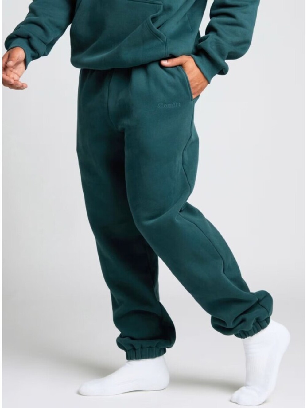 COMFRT NWOT Signature Straight Leg Sweatpants Pine Size M